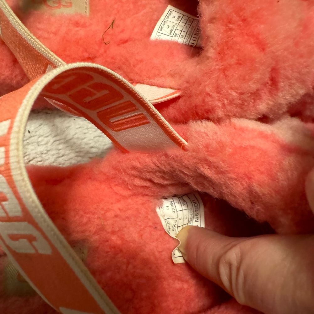 Ugg Fluff Yea Slides Pink Daisy Euc!! - image 3